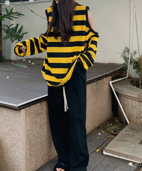 옐로우 꿀벌 스트라이프 어깨트임 롱 티셔츠 루즈핏 봄 여름 휴양지 꾸안꾸 데일리 데이트룩 배색